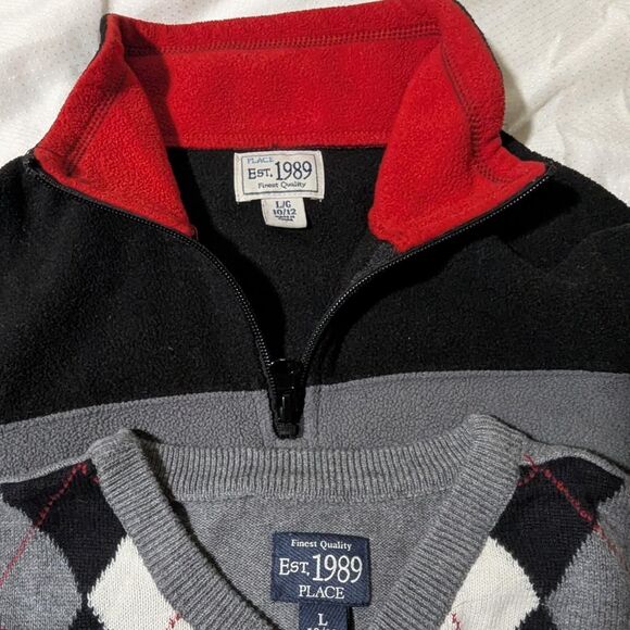 Bundle of 2 Kid's Large holiday sweaters - Picture 2 of 5